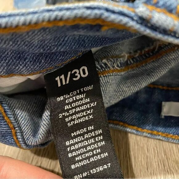 Celebrity Pink Curvy High Rise Mini Shorts The Deb Juniors Size 11 - Picture 4 of 4